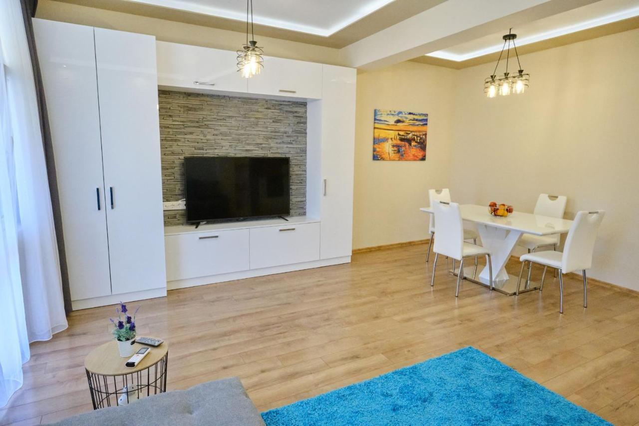 Luxury Nevena Apartment - Bogoridi Super Centre Бургас Экстерьер фото